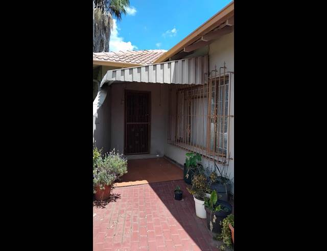 4 BEDROOM PROPERTY TO RENT IN ELSPARK